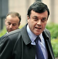 Irlanda reconoce ya que podría necesitar un paquete de ayuda