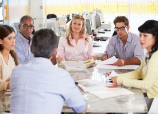 LOS AUTÓNOMOS CON MÁS DE 10 TRABAJADORES CONTINUARÁN PAGANDO MÁS CUOTA EN 2016