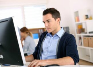 Condiciones para contratar a un joven y no pagar Seguridad Social