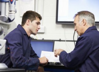 BONIFICACIONES QUE PUEDEN EXIGIR LOS FAMILIARES DE LOS AUTÓNOMOS