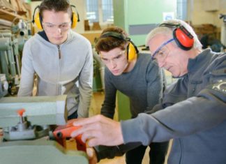 BONIFICACIONES PARA AUTÓNOMOS QUE CONTRATEN A JÓVENES EN 2016