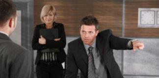 Su empleado le roba, ¿qué debería hacer para no acabar en un juicio?