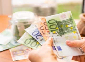 QUÉ HACER SI INTENTAN PAGARME MÁS DE 2.500€ EN EFECTIVO