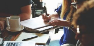 El contrato para becarios: convenio de prácticas para estudiantes.