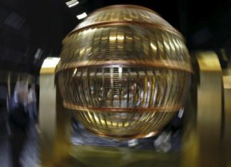 Lotería de Navidad: ¿cuántos impuestos debe pagar a Hacienda si le toca el Gordo?