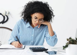 Reglas para evitar sobrecostes al pagar la cuota de autónomos